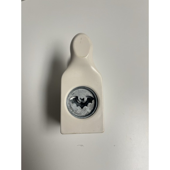 Martha Stewart Craft Halloween Flying Bat Paper Die Cut Punch FREE SHIPPING - Picture 3 of 5